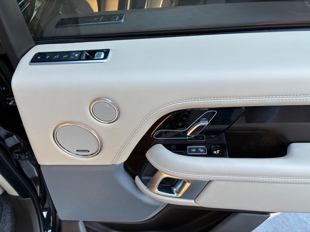 2019 Land Rover Range Rover Image 33