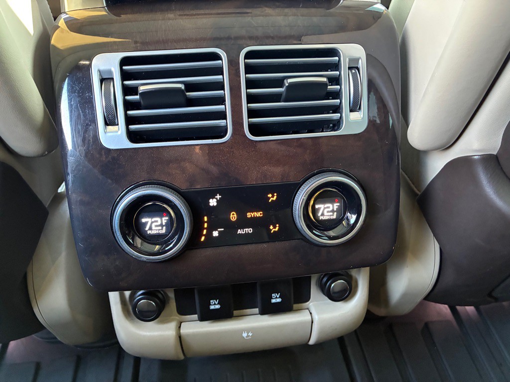 2019 Land Rover Range Rover Image 35