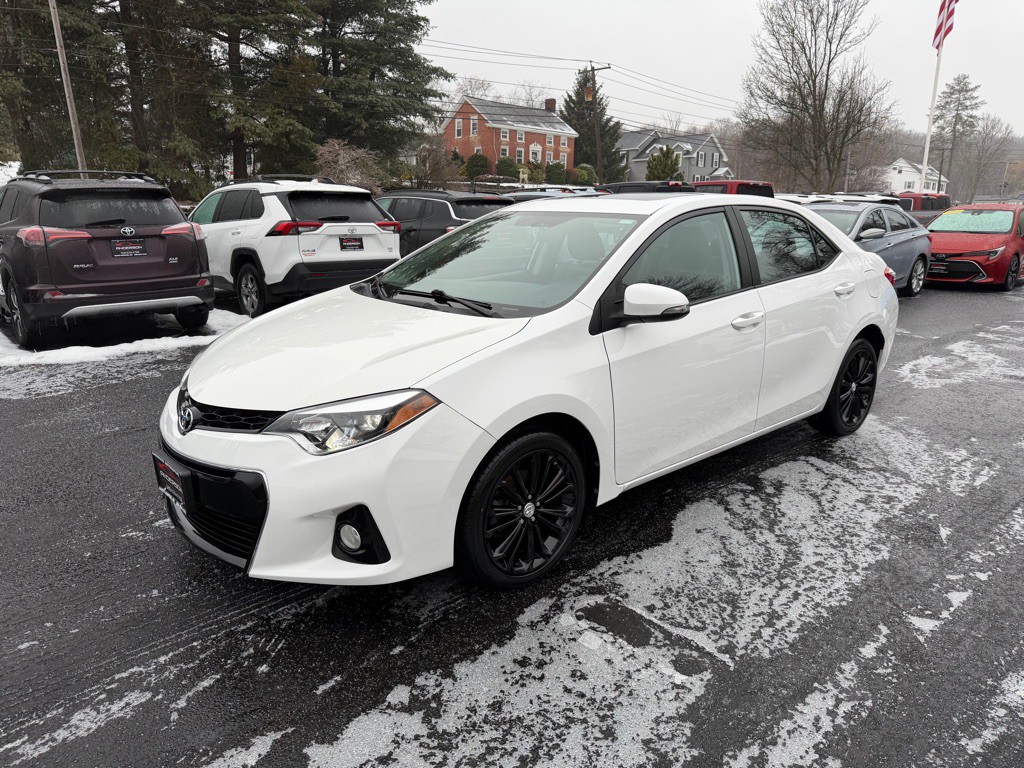 2016 Toyota Corolla Image 3
