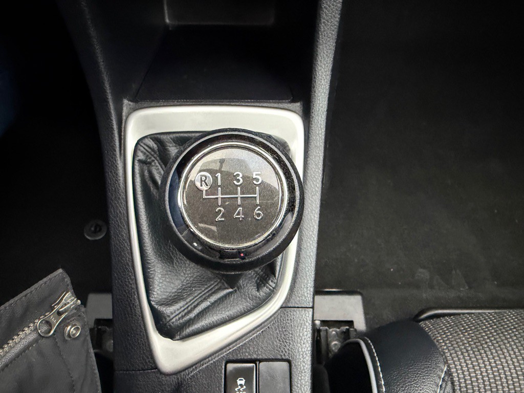 2016 Toyota Corolla Image 25