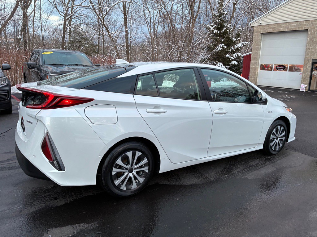 2022 Toyota Prius Image 6