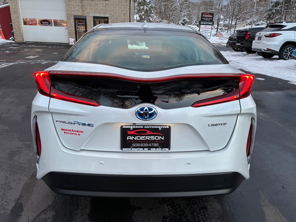 2022 Toyota Prius Image 7
