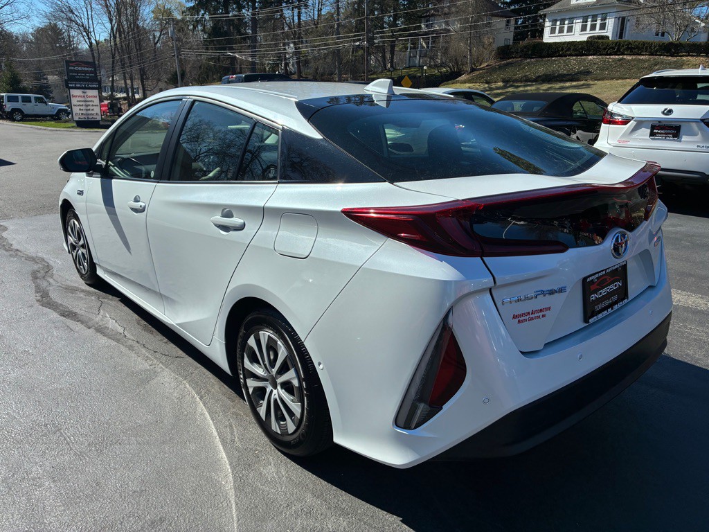 2022 Toyota Prius Image 8