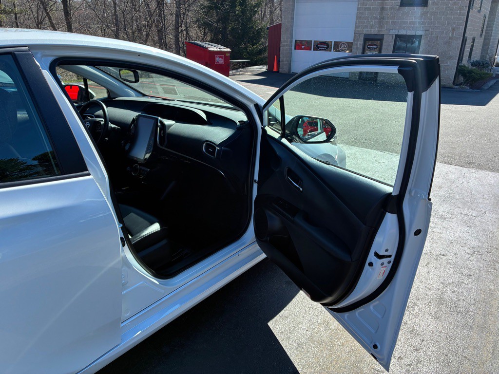 2022 Toyota Prius Image 15