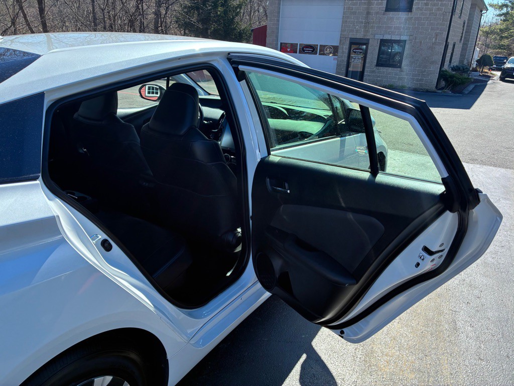 2022 Toyota Prius Image 16
