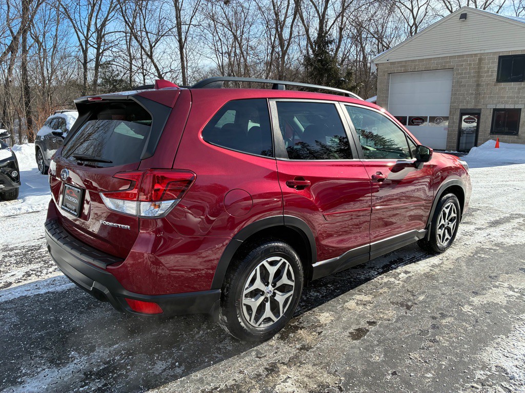2021 Subaru Forester Image 7