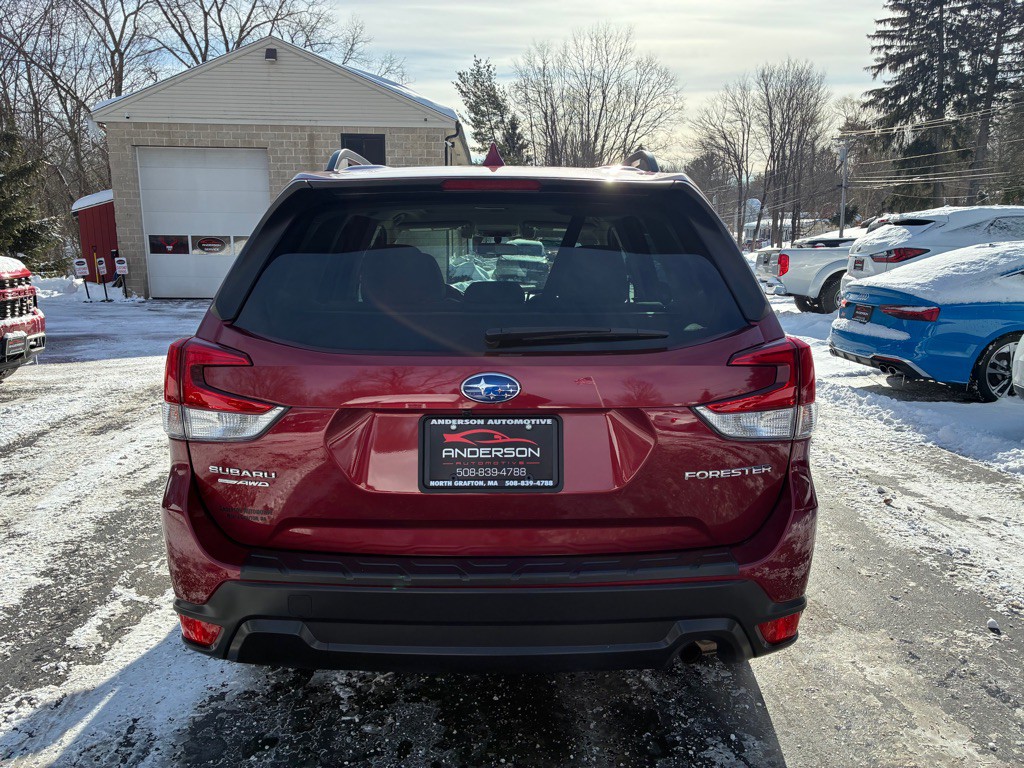 2021 Subaru Forester Image 9