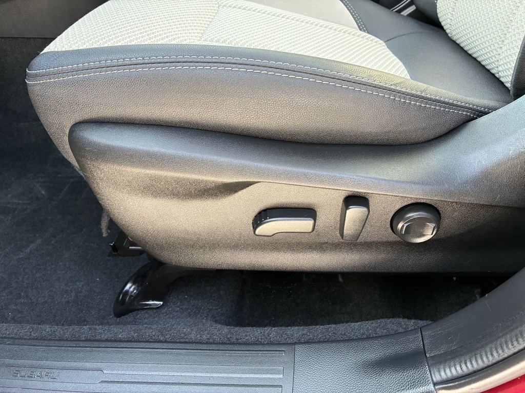 2021 Subaru Forester Image 21