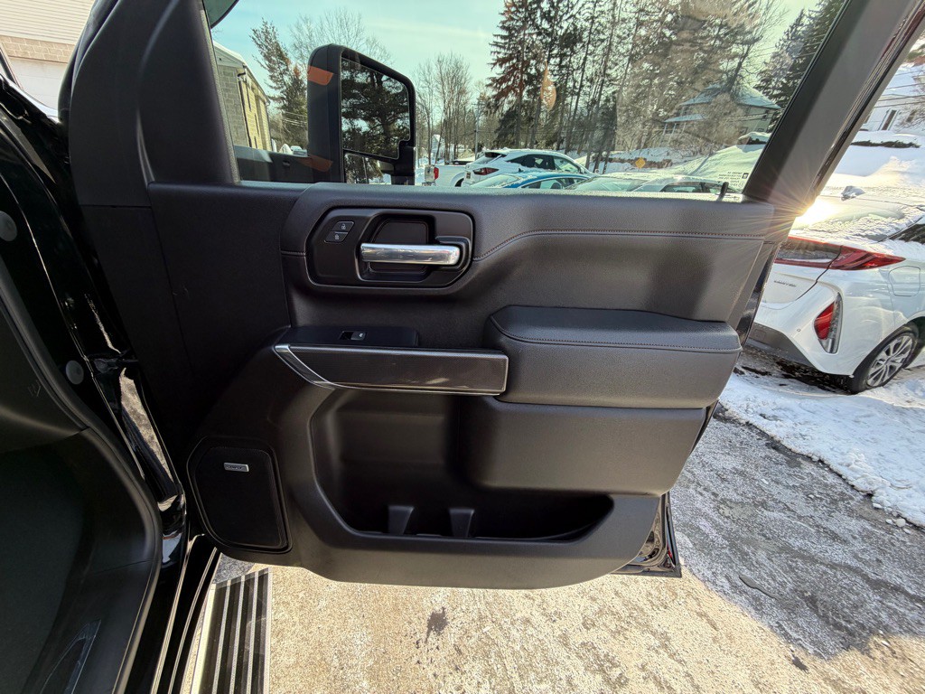 2023 GMC Sierra Image 16
