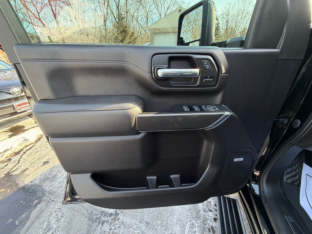 2023 GMC Sierra Image 48