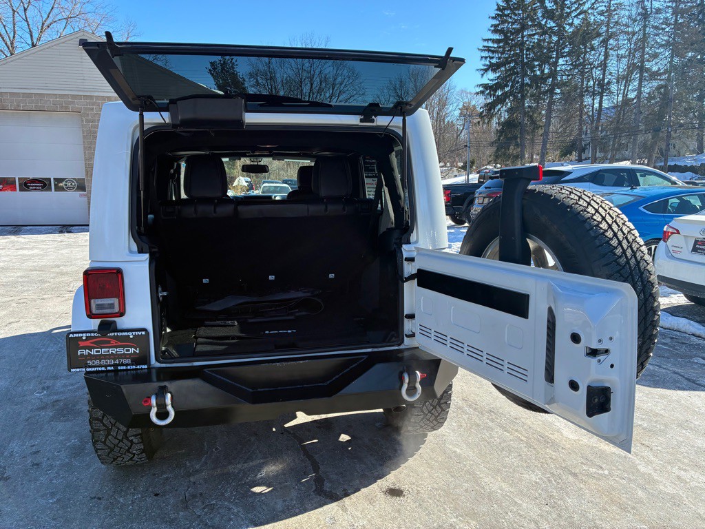 2017 Jeep Wrangler Unlimited Image 11