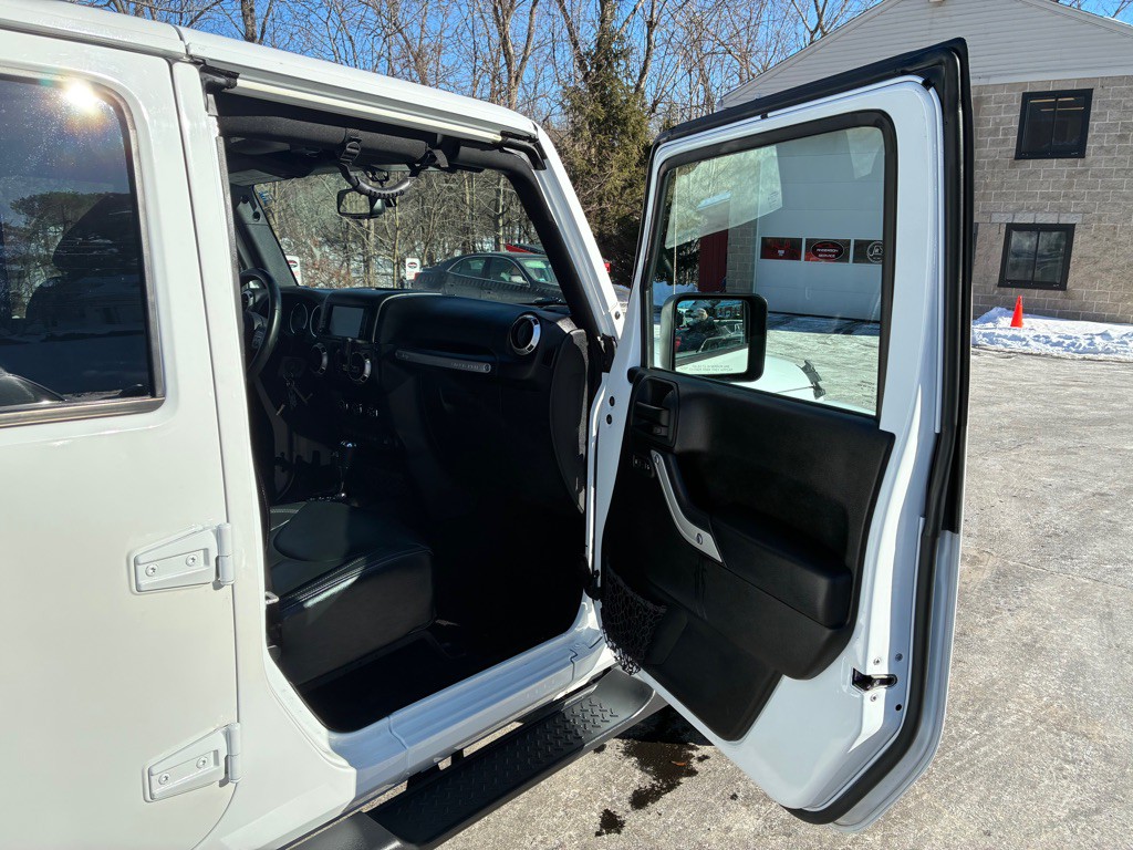 2017 Jeep Wrangler Unlimited Image 15