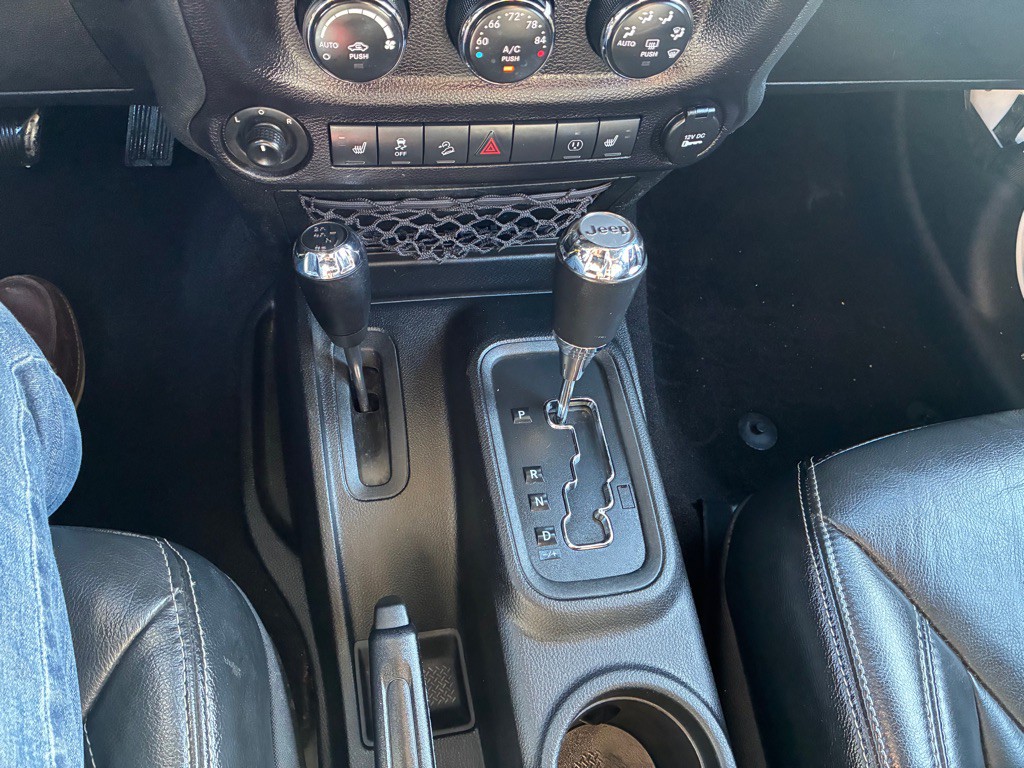 2017 Jeep Wrangler Unlimited Image 25