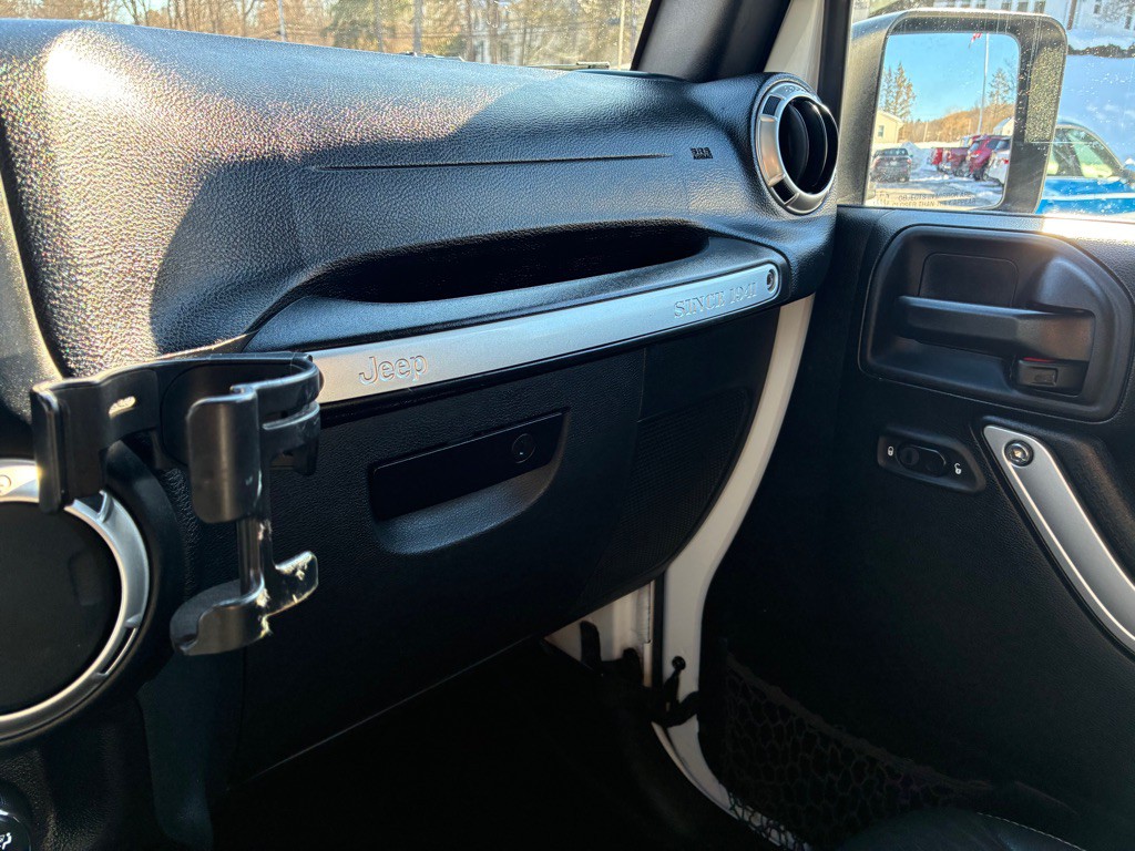 2017 Jeep Wrangler Unlimited Image 30