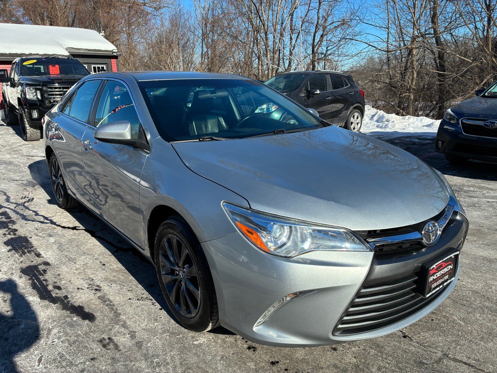 2016 Toyota Camry Image 4