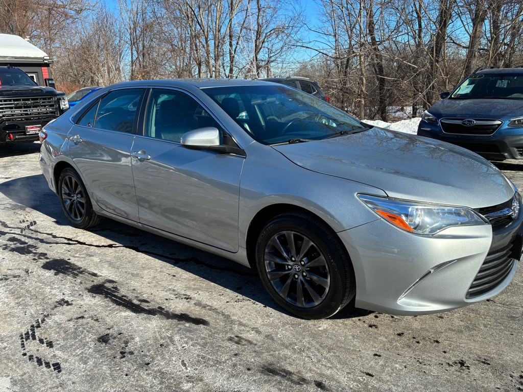 2016 Toyota Camry Image 5