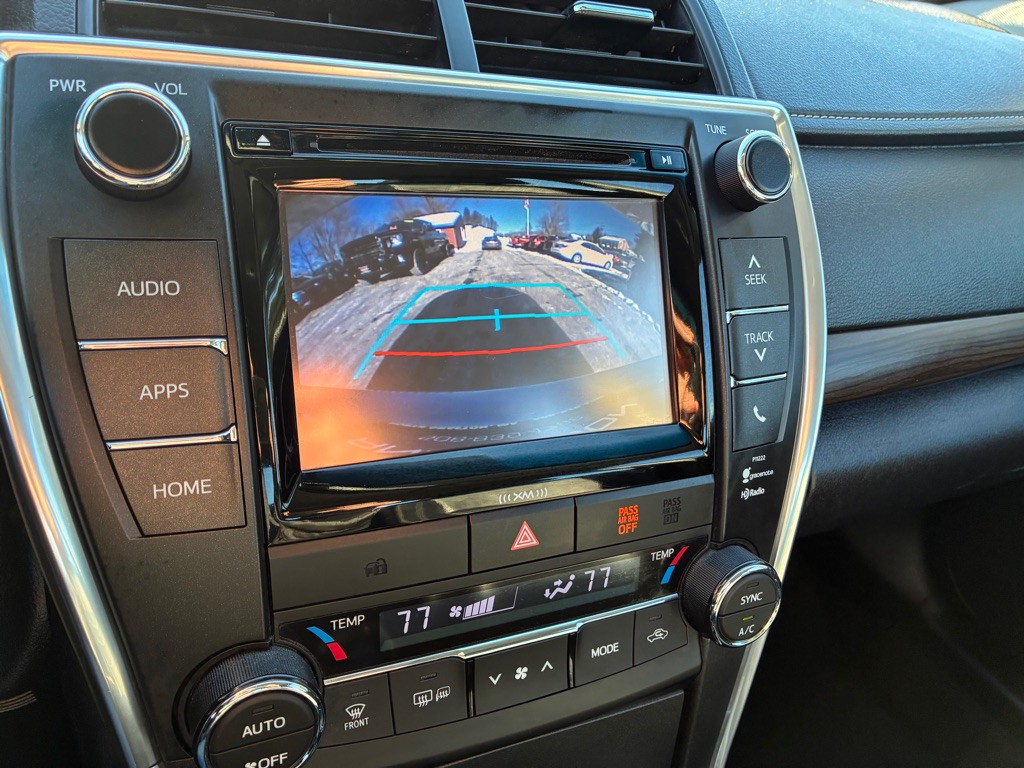 2016 Toyota Camry Image 29