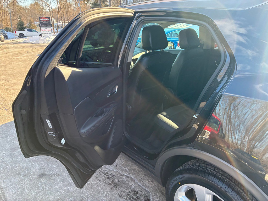 2016 Buick Enclave Image 11