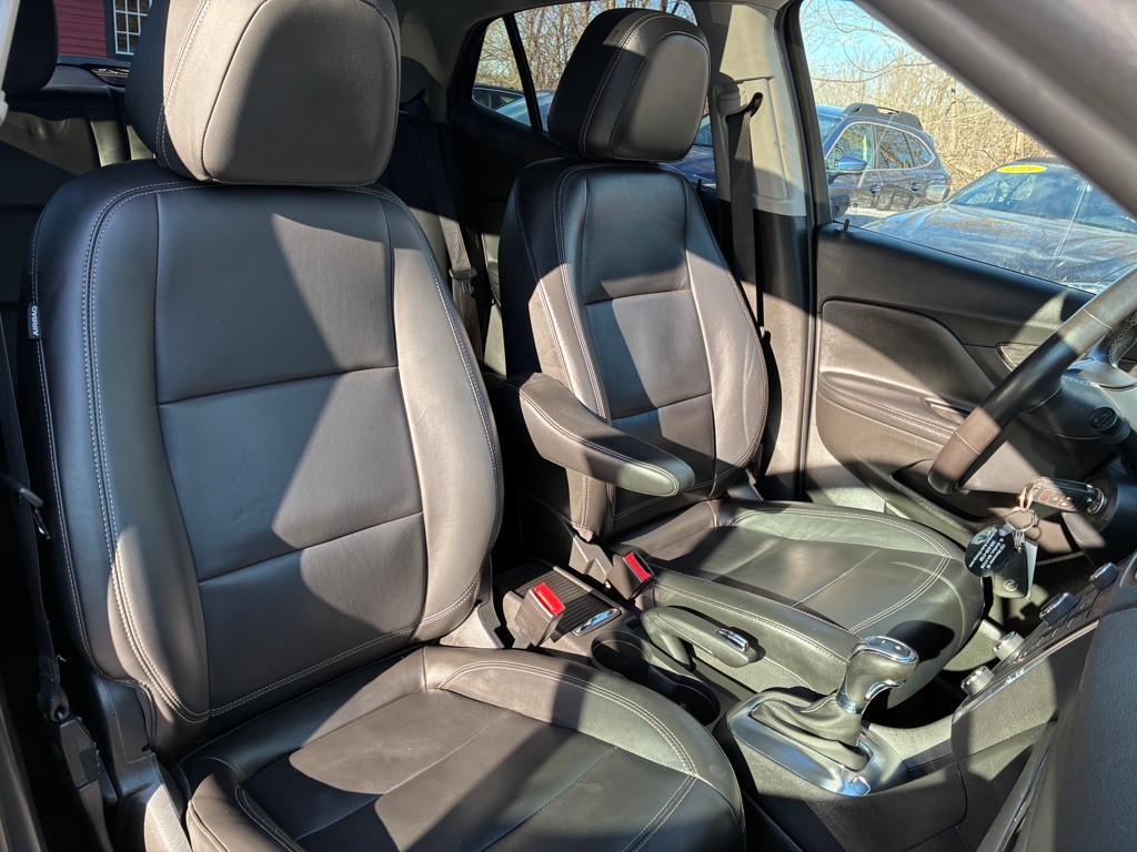 2016 Buick Enclave Image 16