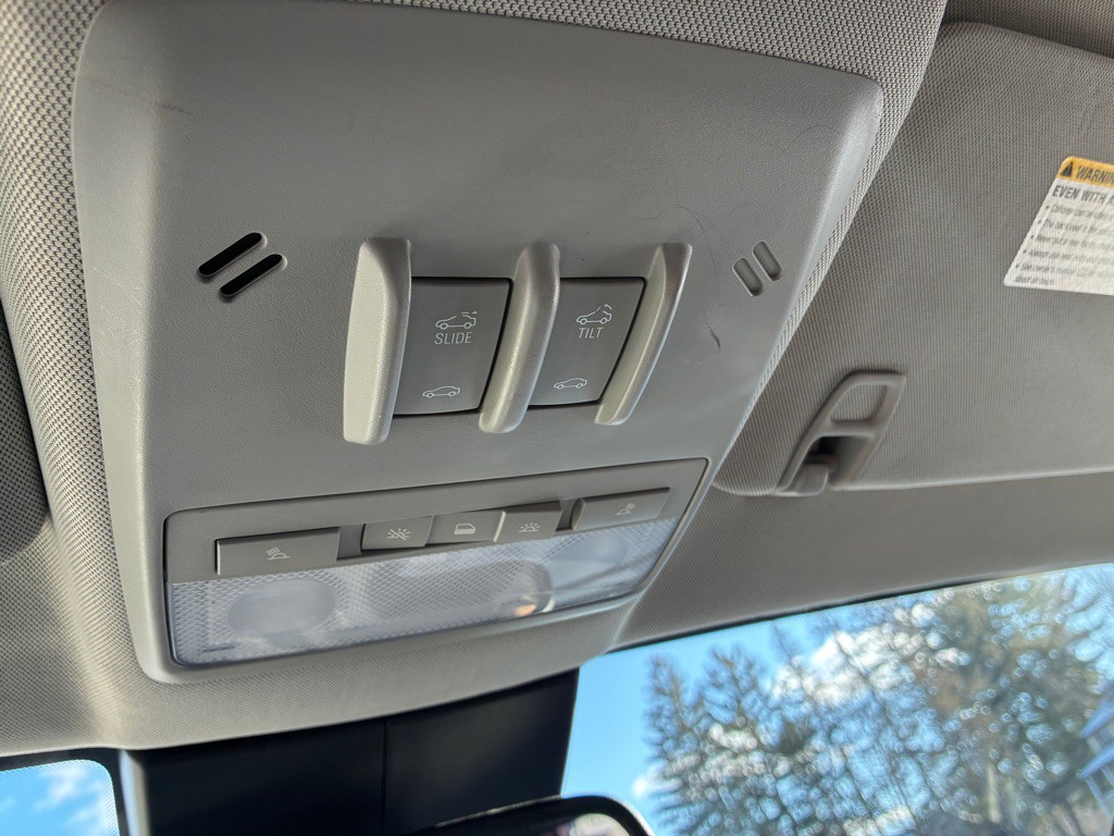 2016 Buick Enclave Image 30