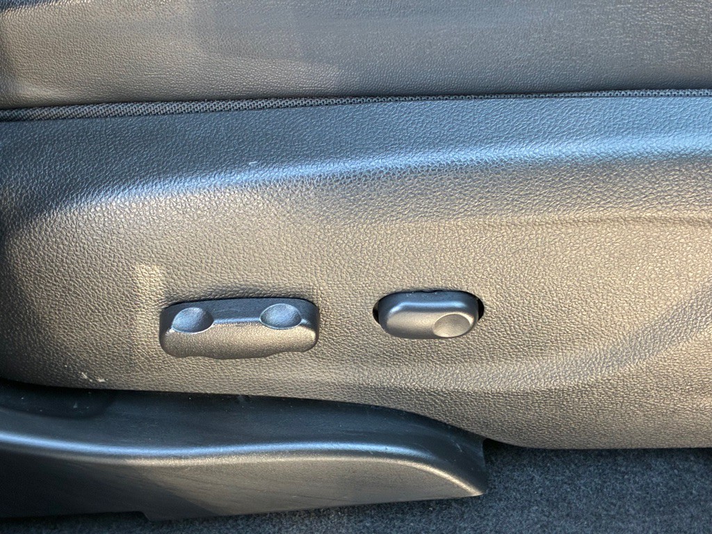 2016 Buick Enclave Image 32