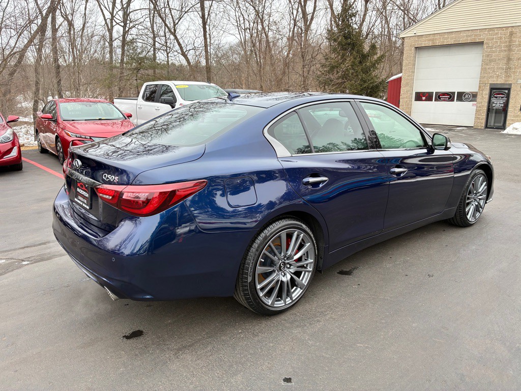2021 INFINITI Q50 Image 7