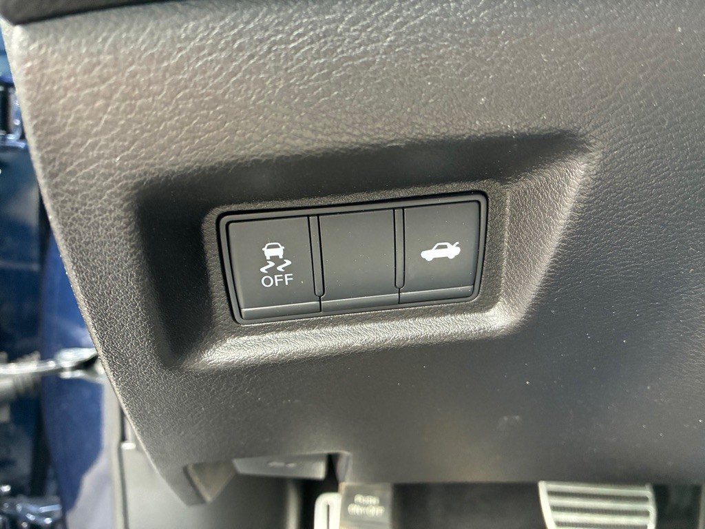 2021 INFINITI Q50 Image 40