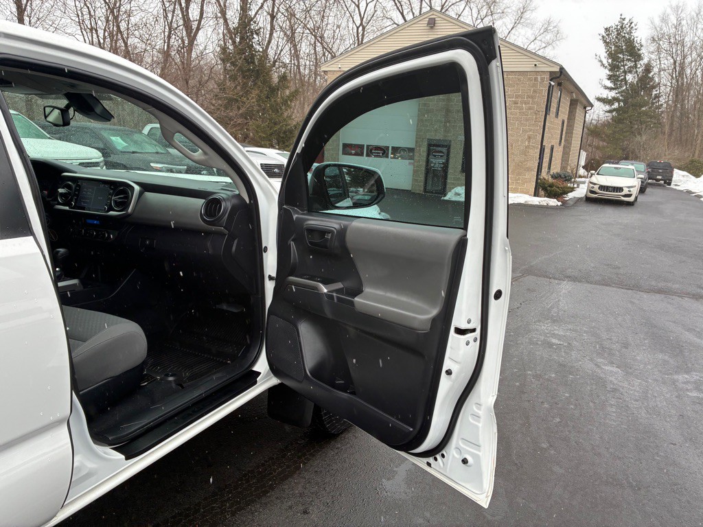2022 Toyota Tacoma Image 14