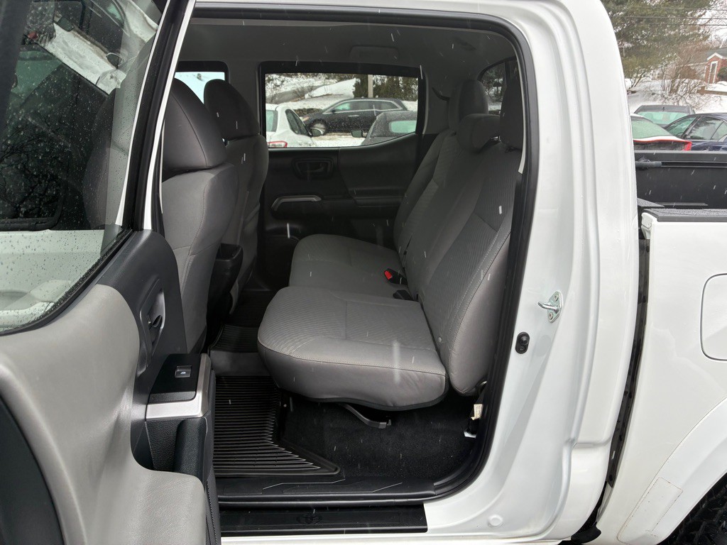 2022 Toyota Tacoma Image 16