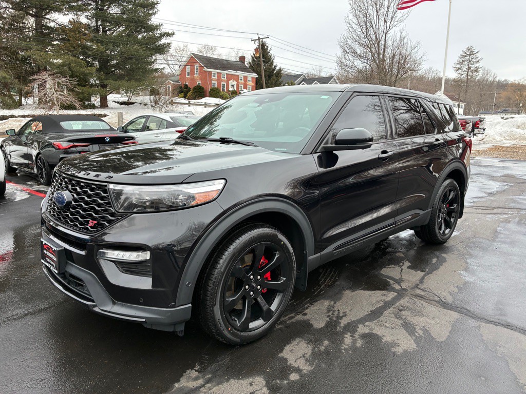 2021 Ford Explorer Image 1