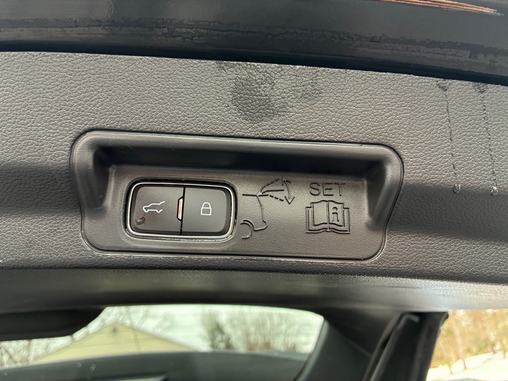 2021 Ford Explorer Image 10