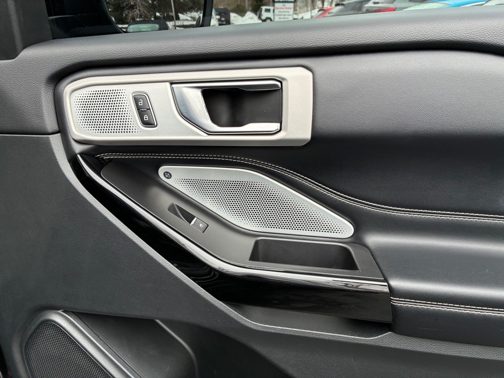 2021 Ford Explorer Image 22