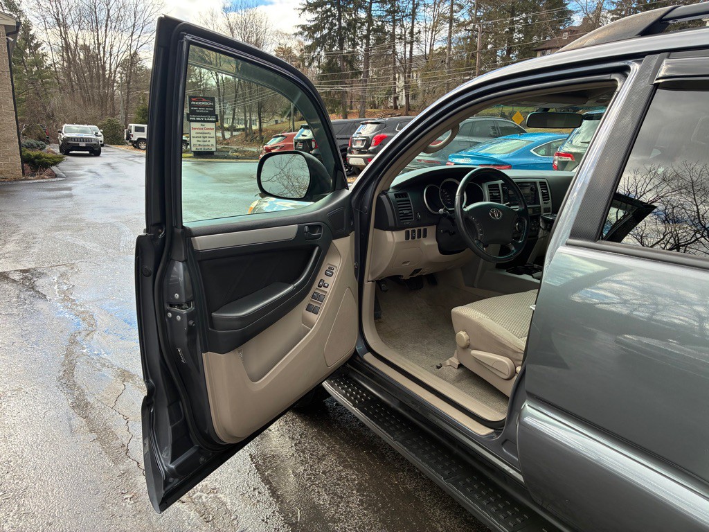 2007 Toyota 4Runner Image 10