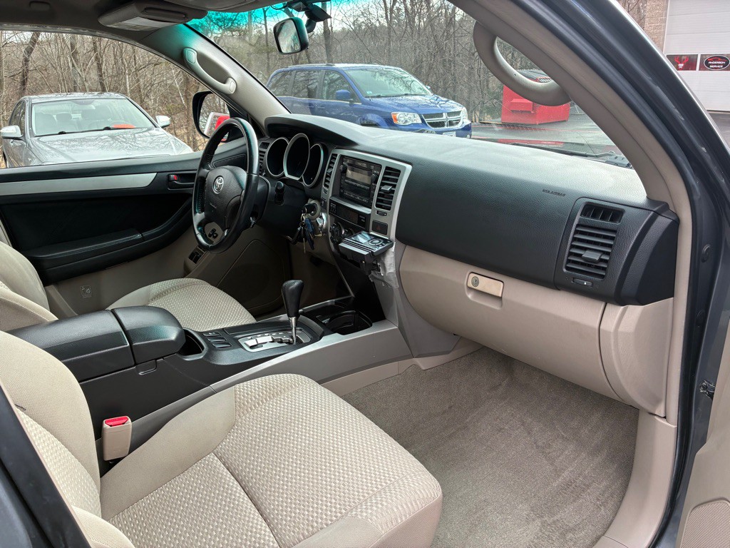 2007 Toyota 4Runner Image 18