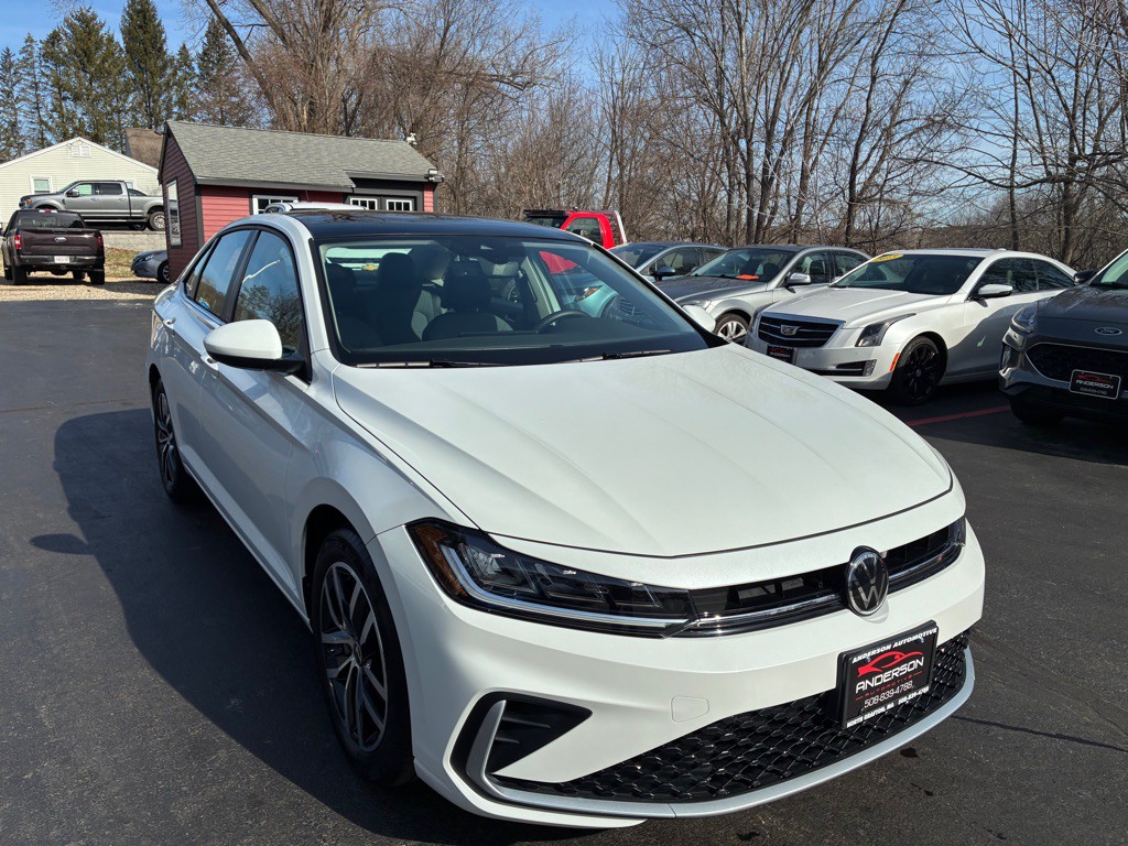 2025 Volkswagen Jetta Image 4