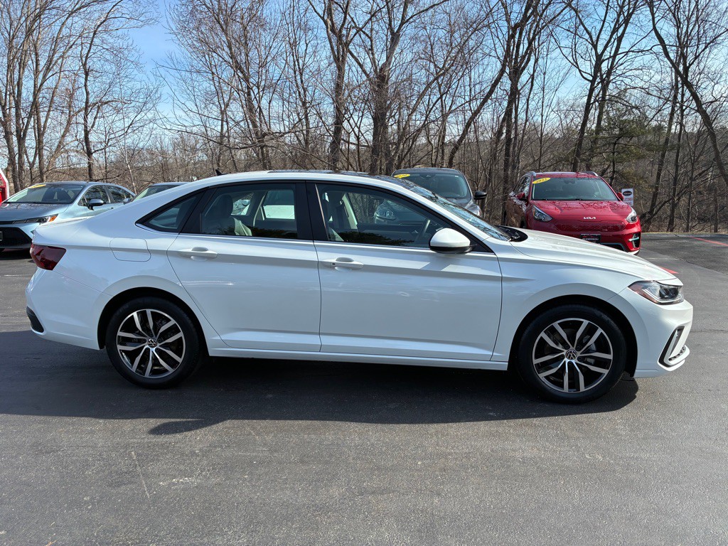 2025 Volkswagen Jetta Image 6