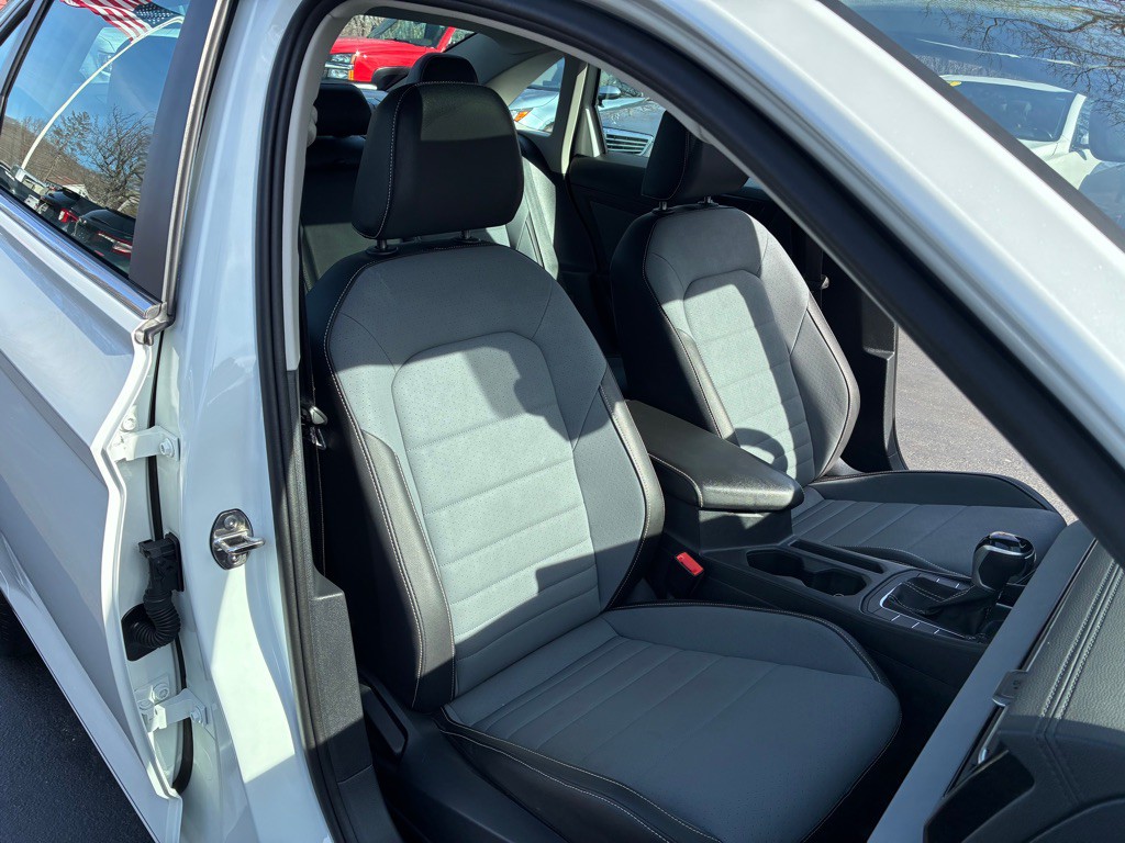 2025 Volkswagen Jetta Image 18