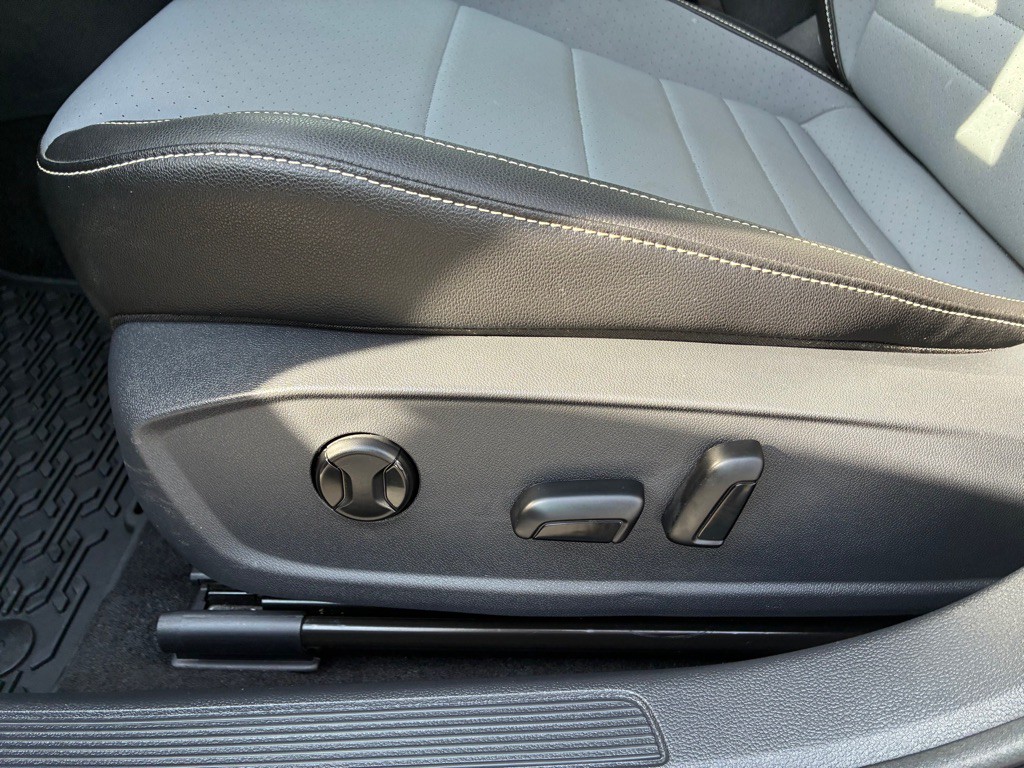 2025 Volkswagen Jetta Image 33