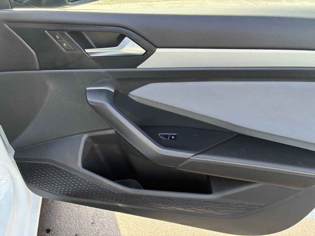 2025 Volkswagen Jetta Image 35