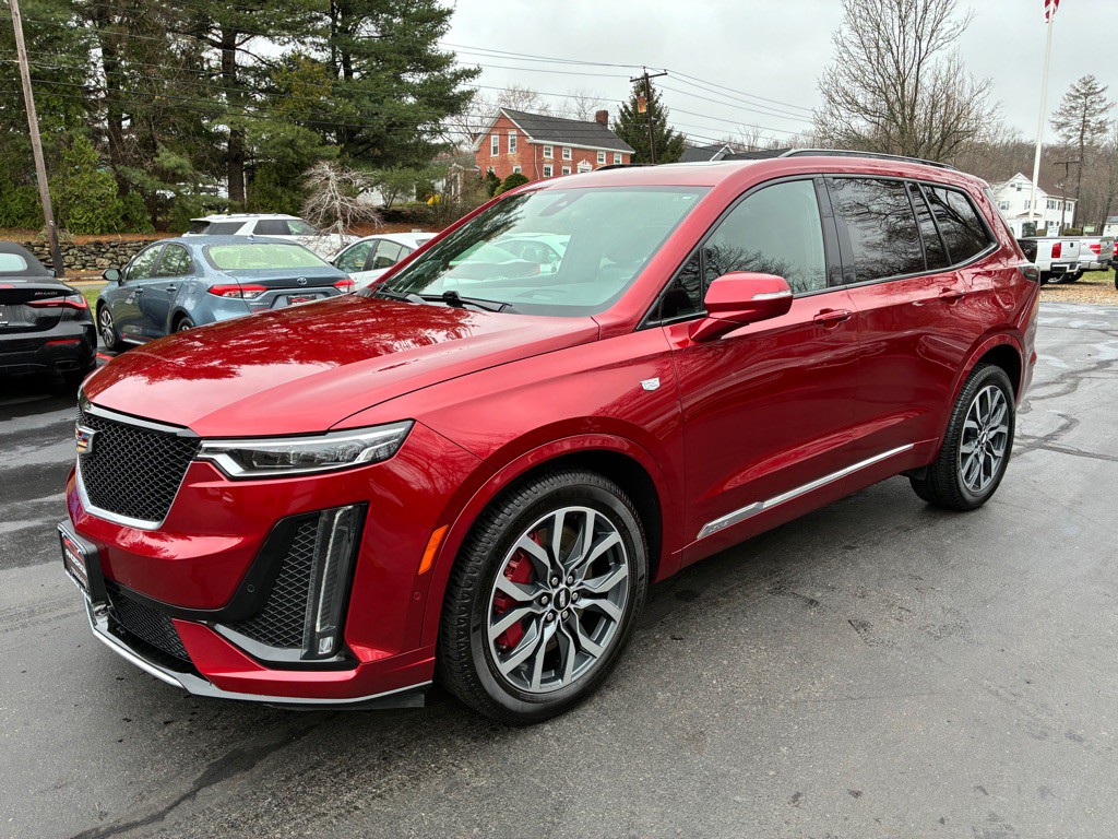 2023 Cadillac XT6 Image 2