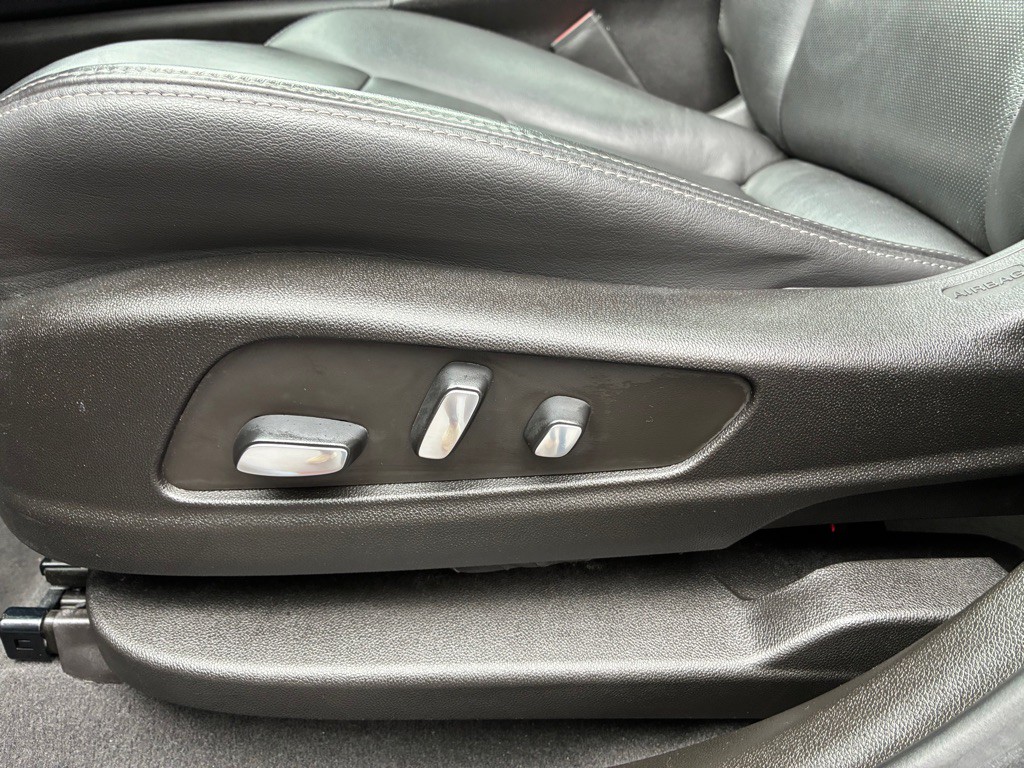 2023 Cadillac XT6 Image 32