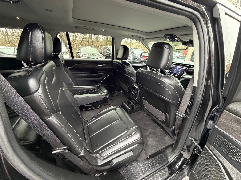 2021 Jeep Grand Cherokee Image 11