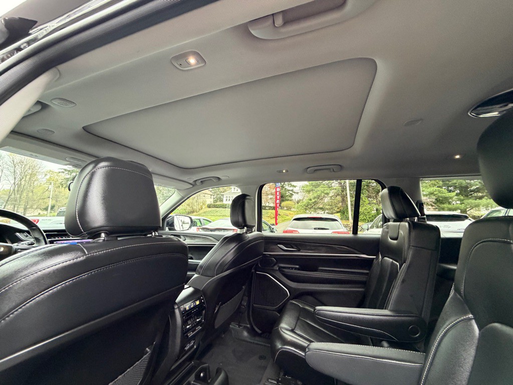 2021 Jeep Grand Cherokee Image 22