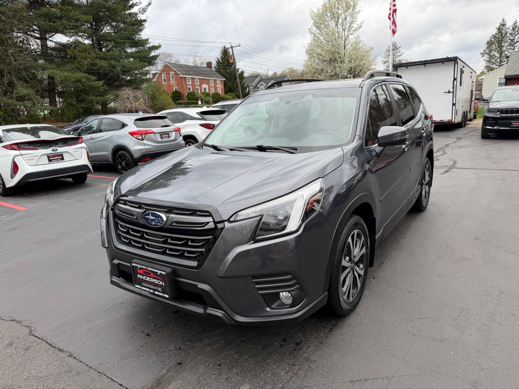 2023 Subaru Forester Image 3