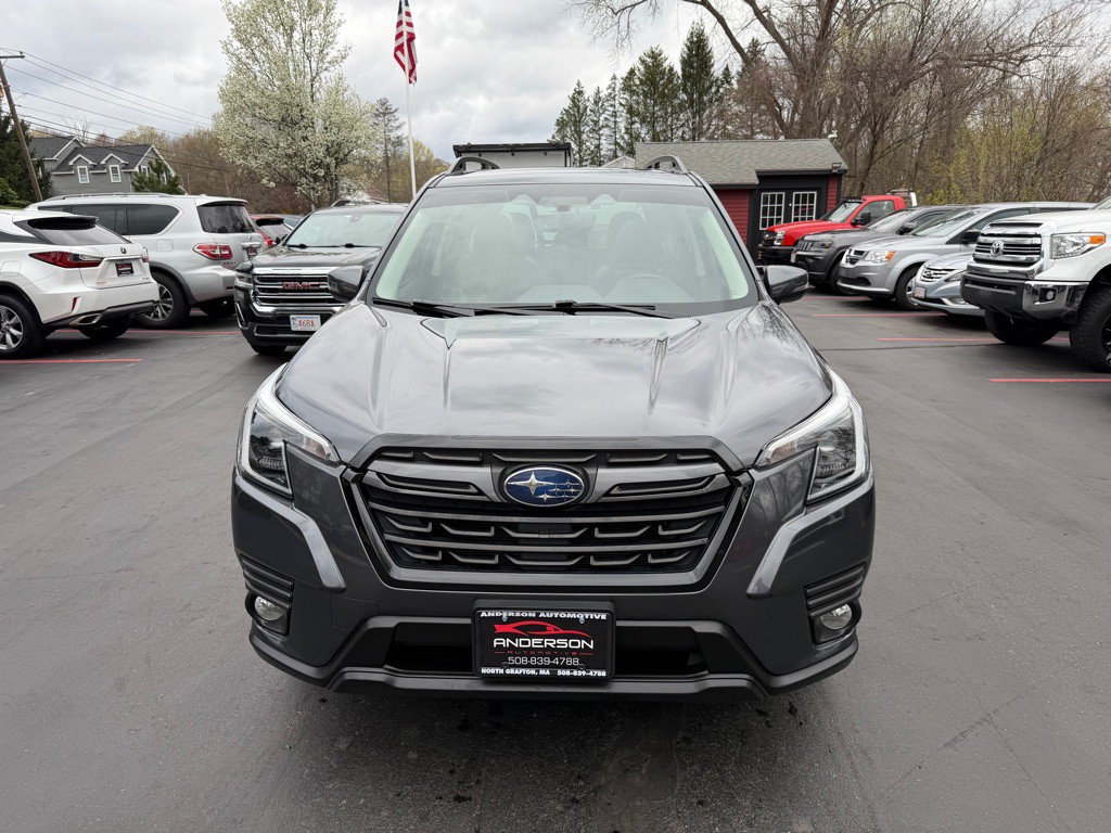 2023 Subaru Forester Image 4