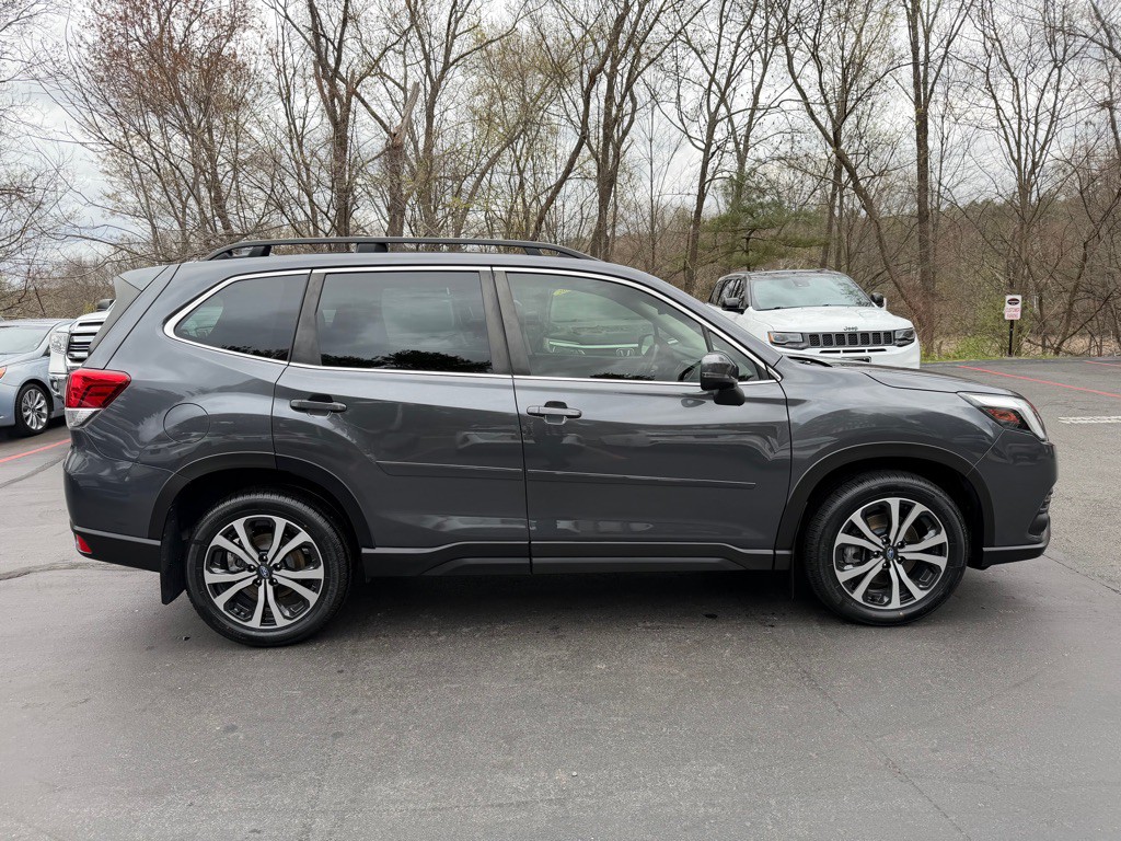 2023 Subaru Forester Image 8
