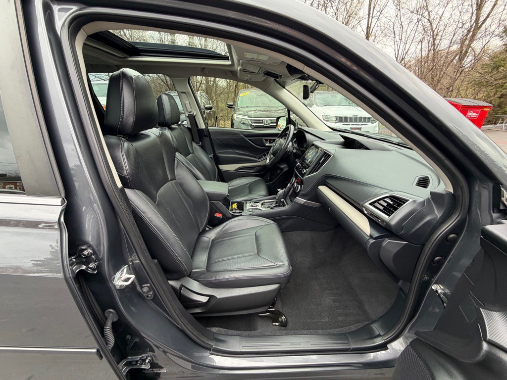 2023 Subaru Forester Image 9