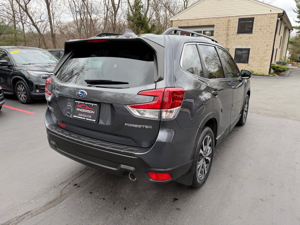 2023 Subaru Forester Image 14