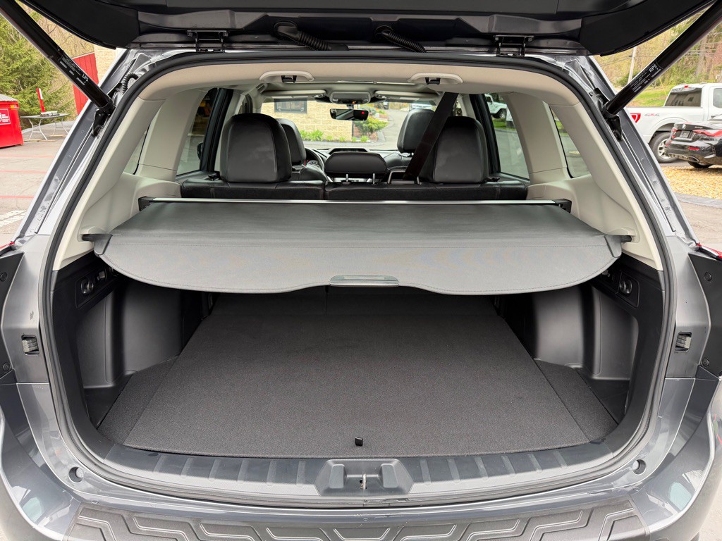2023 Subaru Forester Image 16