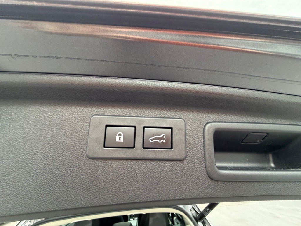 2023 Subaru Forester Image 18